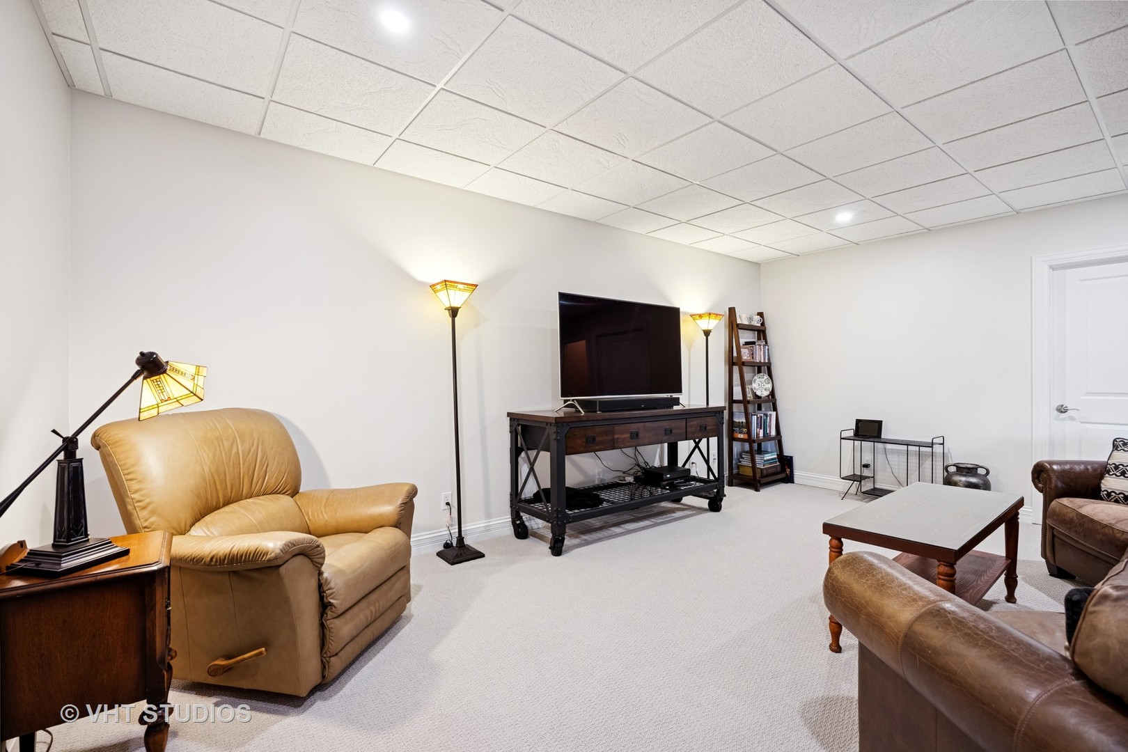 4224 Weatherstone Road Crystal Lake, IL 60014 - Photo 21 of 35 Gallery Image 21