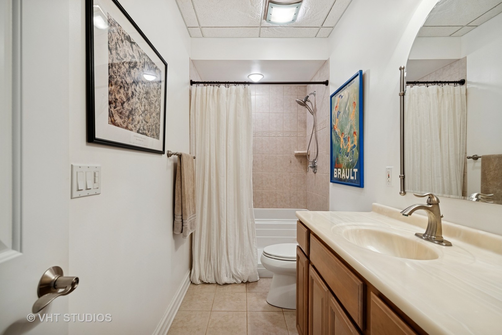 4224 Weatherstone Road Crystal Lake, IL 60014 - Photo 24 of 35 Gallery Image 24
