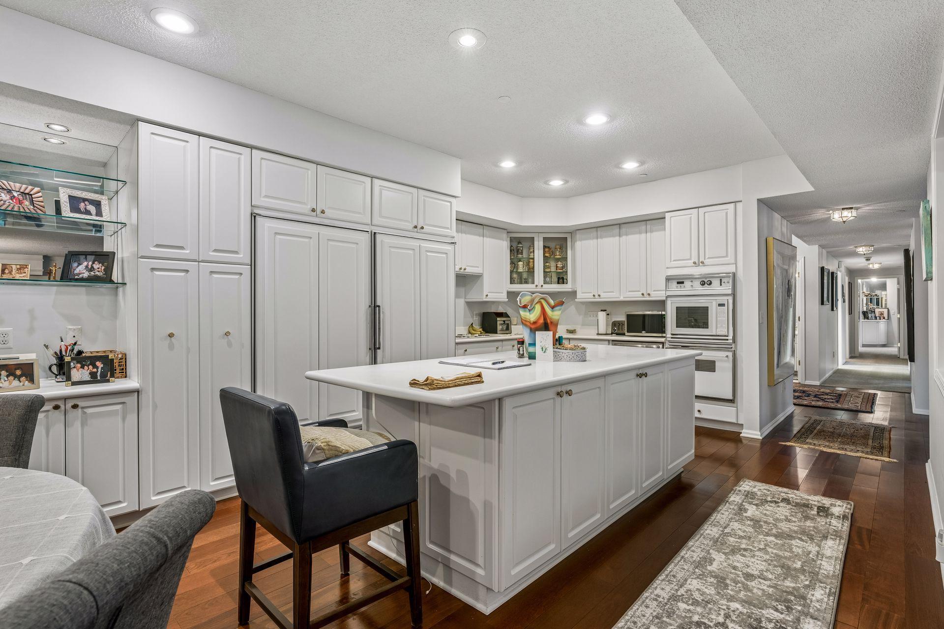 1830 Eagle Ridge Drive, Unit 2010 Mendota Heights, MN 55118 - Photo 15 of 42