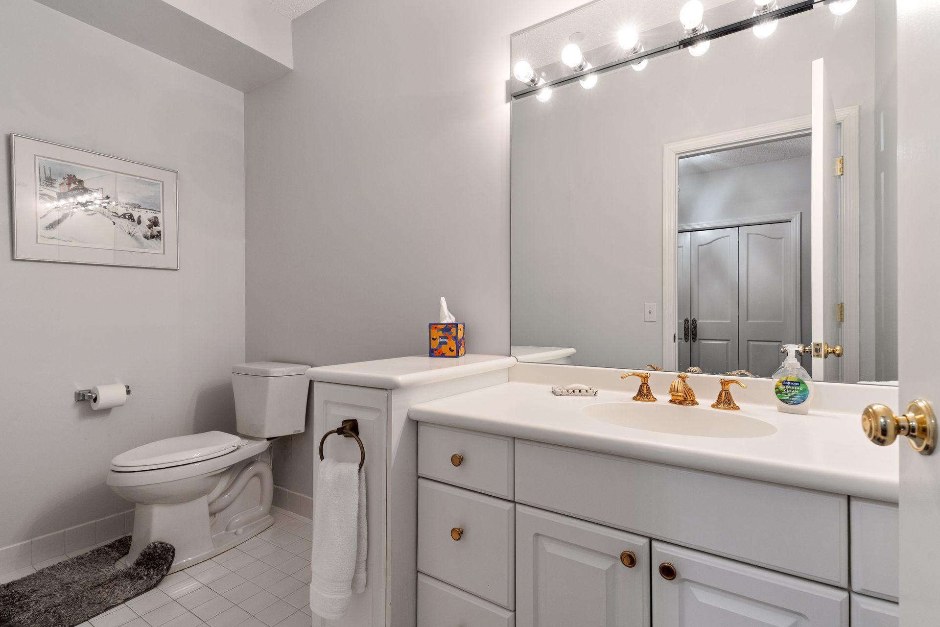 1830 Eagle Ridge Drive, Unit 2010 Mendota Heights, MN 55118 - Photo 20 of 42