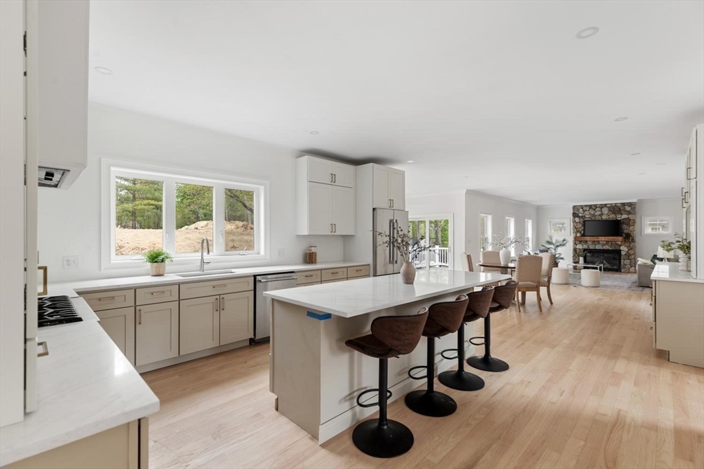 8 Partridge Road Reading, MA 01867 - Photo 14 of 40 Gallery Image 14