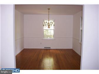 7 Whitby Road Cherry Hill, NJ 08003 - Photo 5 of 12 Dining Room