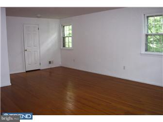 7 Whitby Road Cherry Hill, NJ 08003 - Photo 10 of 12 Bedroom - Main