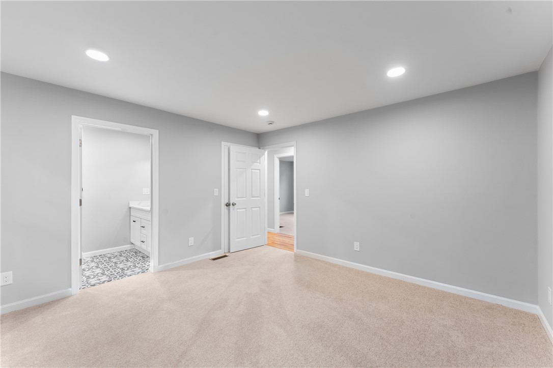 178 Highland Street Cranston, RI 02920 - Photo 28 of 49