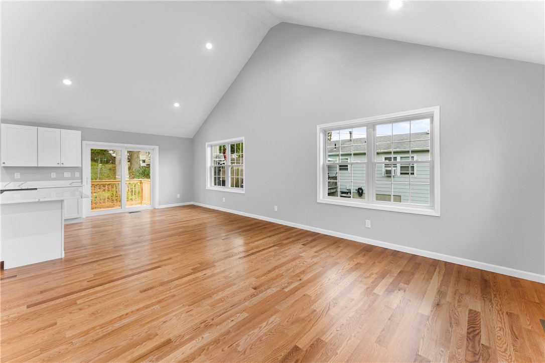 178 Highland Street Cranston, RI 02920 - Photo 3 of 49