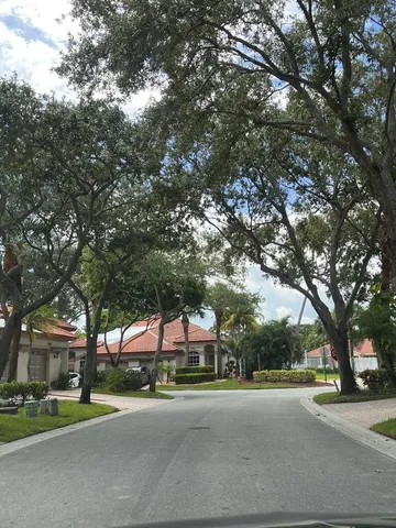 $2,500 | 1107 Via Jardin, Riviera Beach, FL 33418