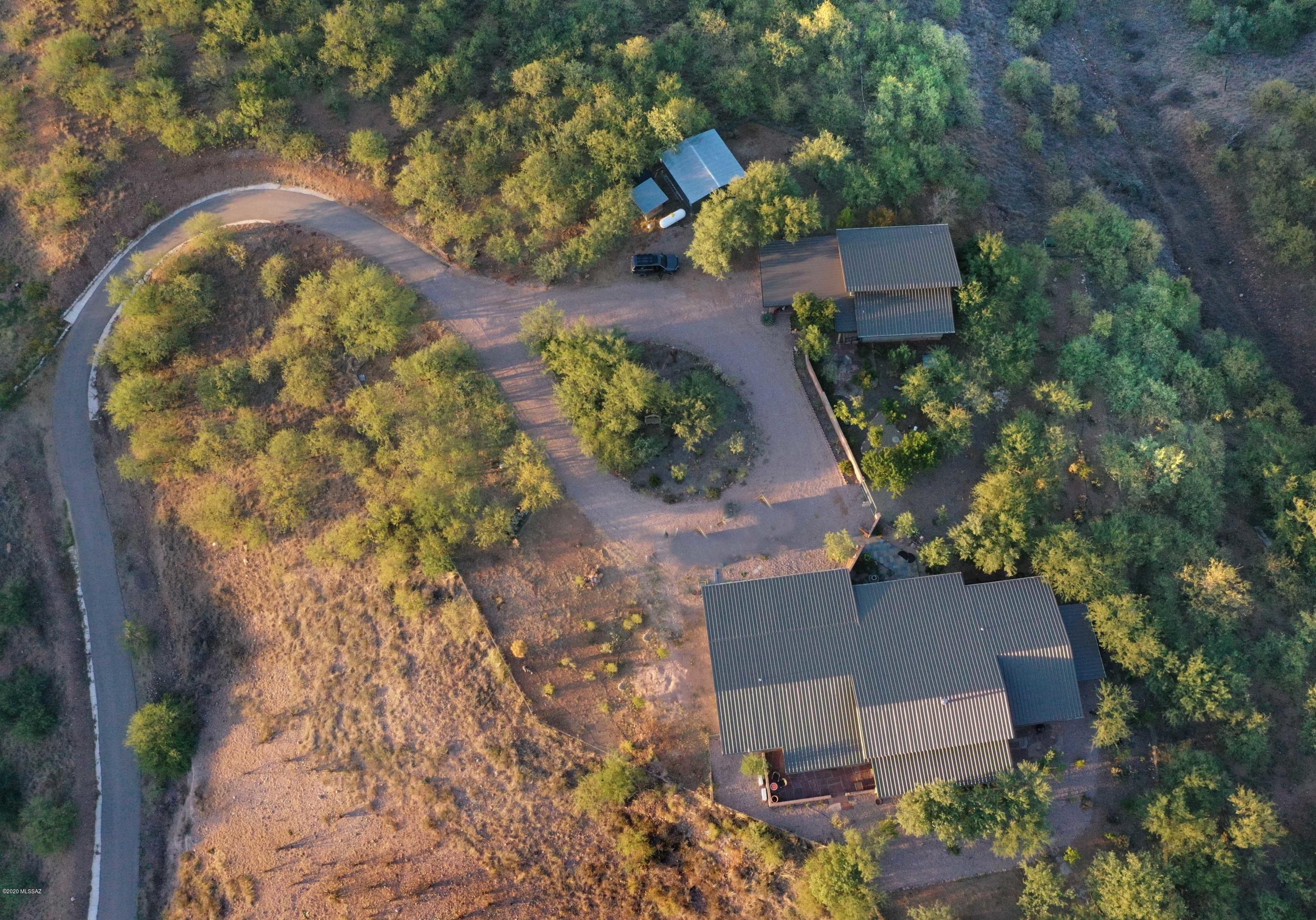 37 San Antonio Road Patagonia, AZ 85624 - Photo 3 of 50