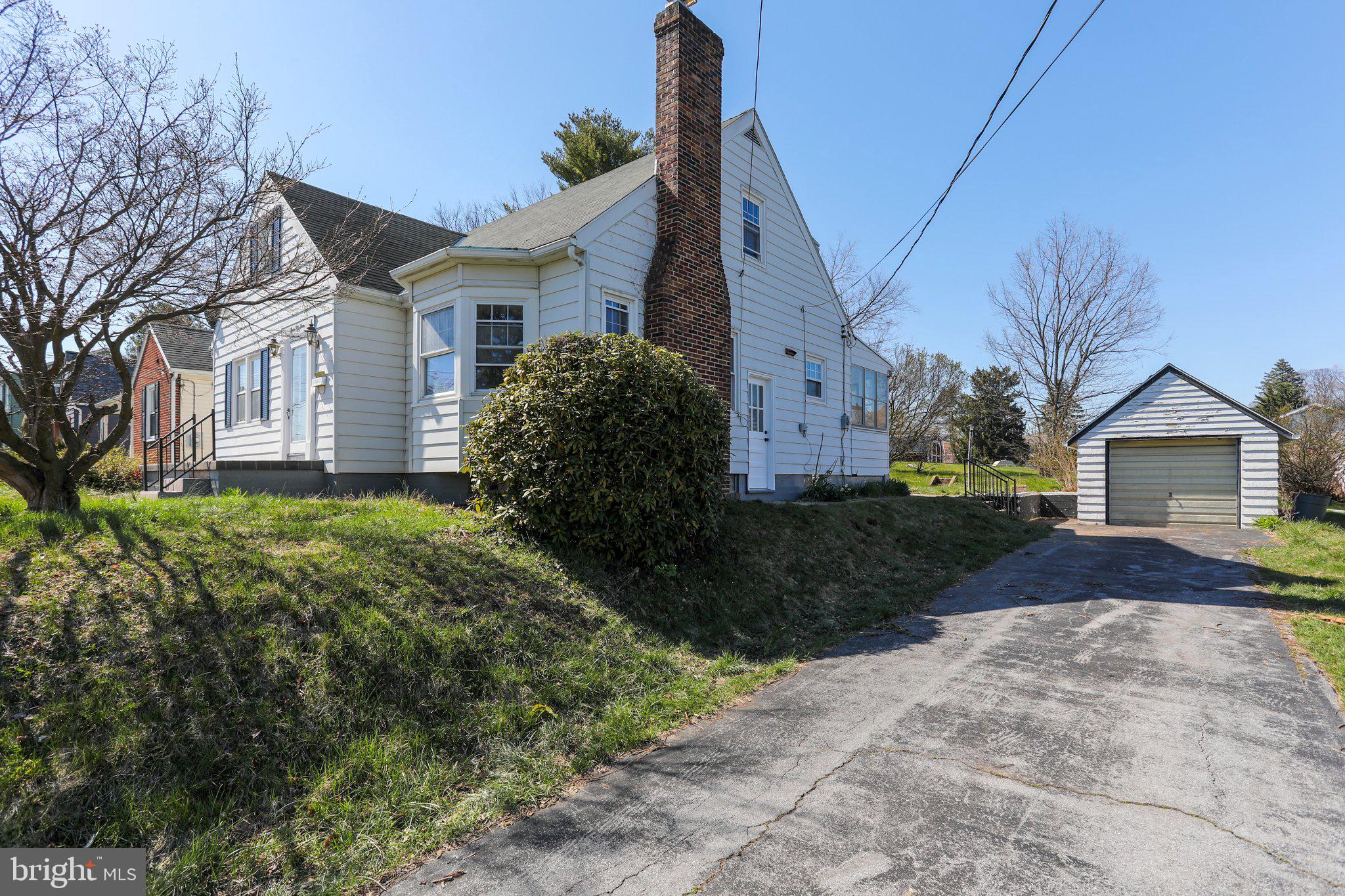 353 Devonshire Road Hagerstown, MD 21740 - Photo 4 of 41