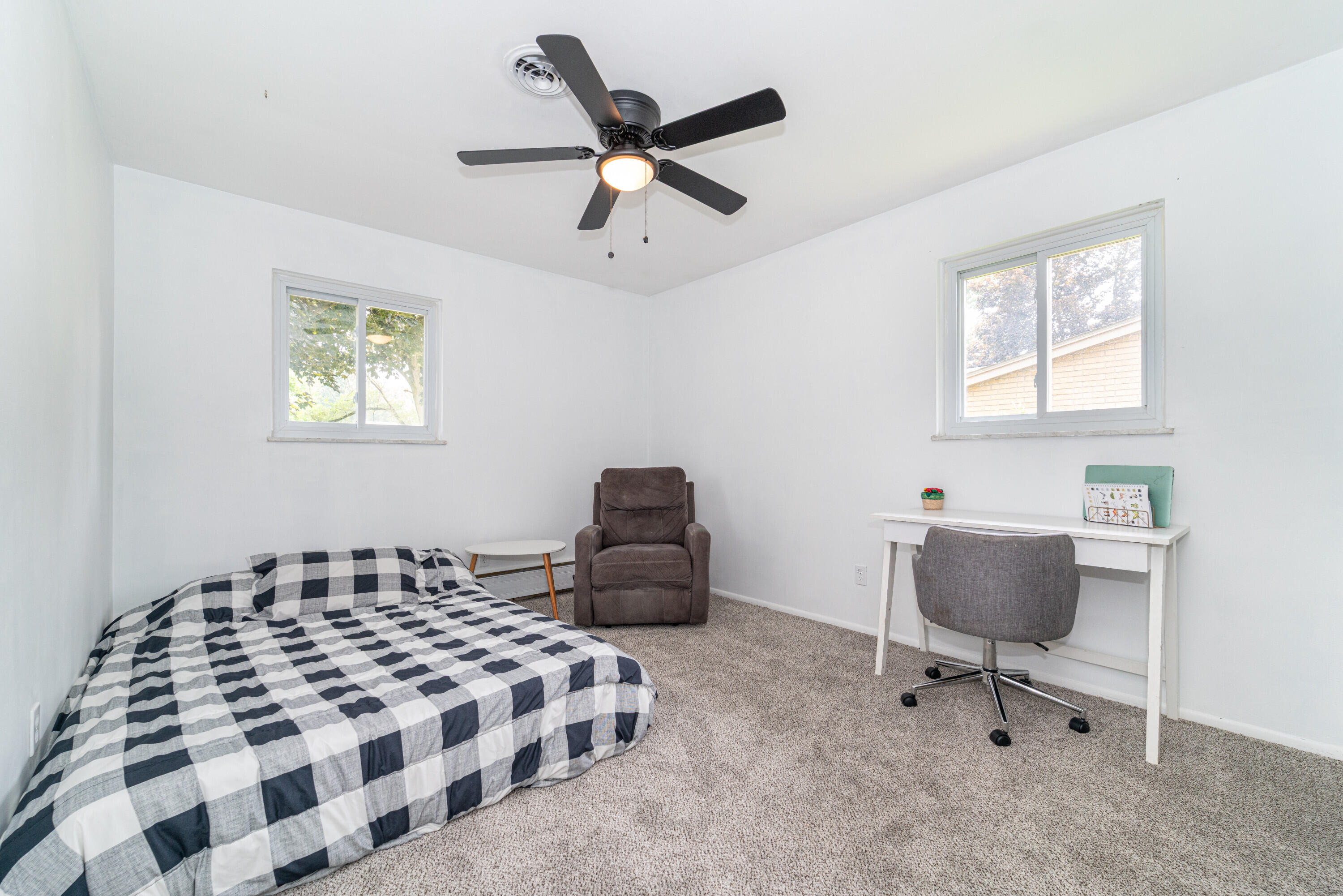 16365 Farmington Road Livonia, MI 48154 - Photo 14 of 19 Bedroom 3