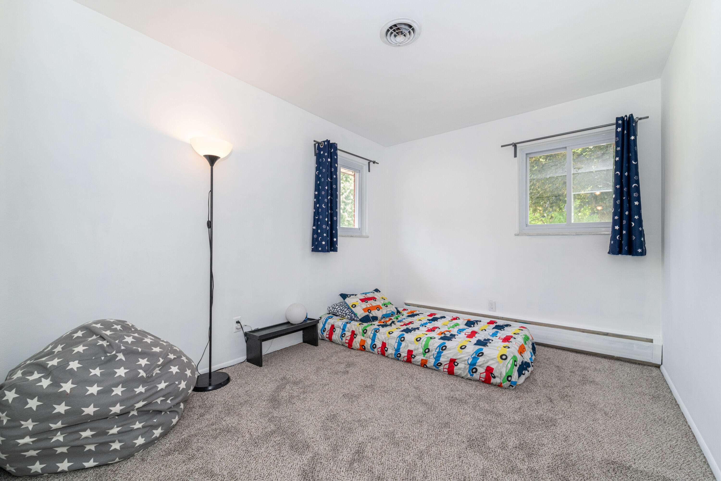 16365 Farmington Road Livonia, MI 48154 - Photo 15 of 19 Bedroom 4