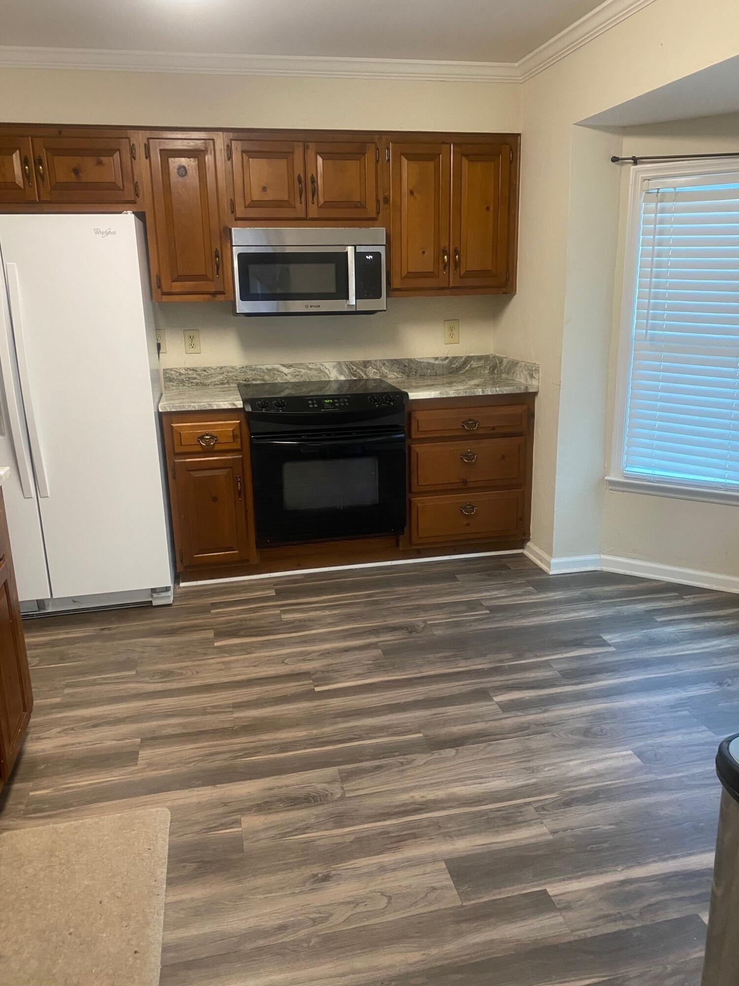 644 Crown Point Drive Martinez, GA 30907 - Photo 9 of 20 Kitchen - 2