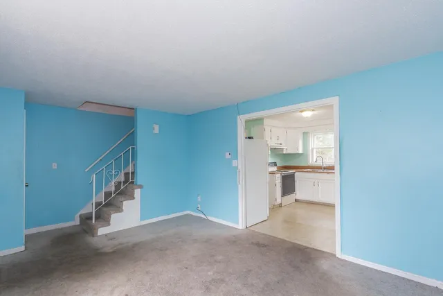 $345,000 | 5 Sunnyside Lane, Unit R, Derry, NH 03038