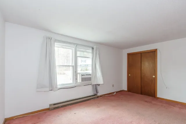 $345,000 | 5 Sunnyside Lane, Unit R, Derry, NH 03038