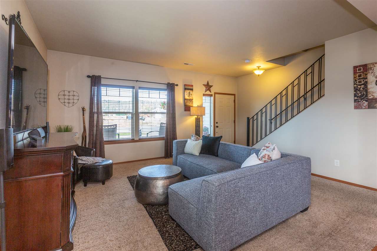 5206 North Mayhew Road Spokane Valley, WA 99216 - Photo 2 of 22