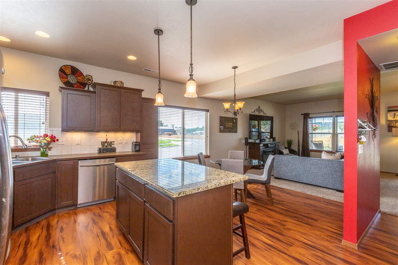 5206 North Mayhew Road Spokane Valley, WA 99216 - Photo 7 of 22