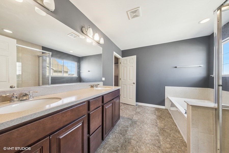 708 Long Ridge Trail Minooka, IL 60447 - Photo 11 of 25 Gallery Image 11