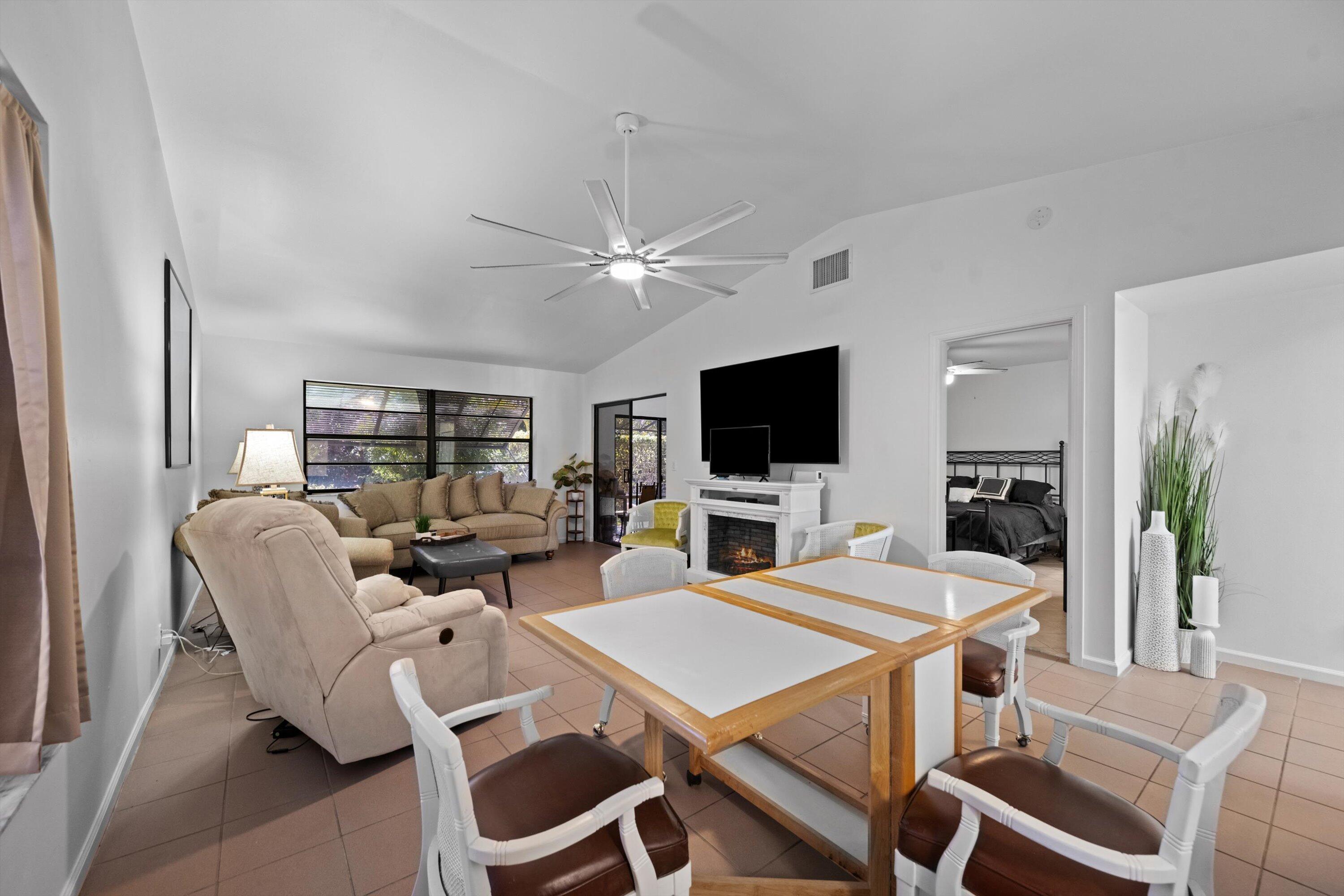 2 Ridge Pointe Drive, Unit A Boynton Beach, FL 33435 - Photo 10 of 24 10-DSC_9615