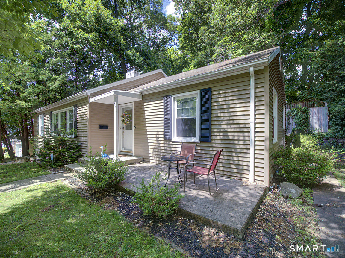 57 Buckingham Street Meriden, CT 06451 - Photo 28 of 35