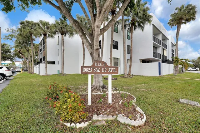 $295,000 | 10825 Southwest 112th Avenue, Unit 216, Miami, FL 33176