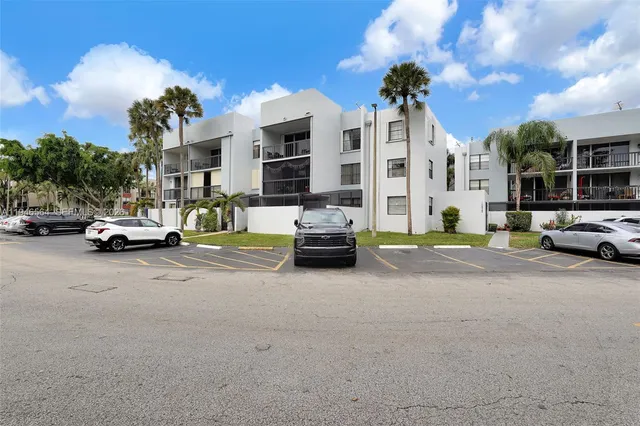 $295,000 | 10825 Southwest 112th Avenue, Unit 216, Miami, FL 33176