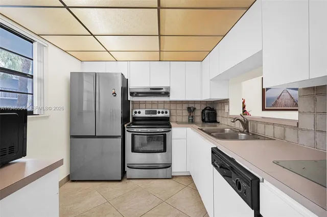 $295,000 | 10825 Southwest 112th Avenue, Unit 216, Miami, FL 33176
