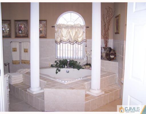 115 Westley Road Old Bridge, NJ 08857 - Photo 7 of 10 a view of a living room