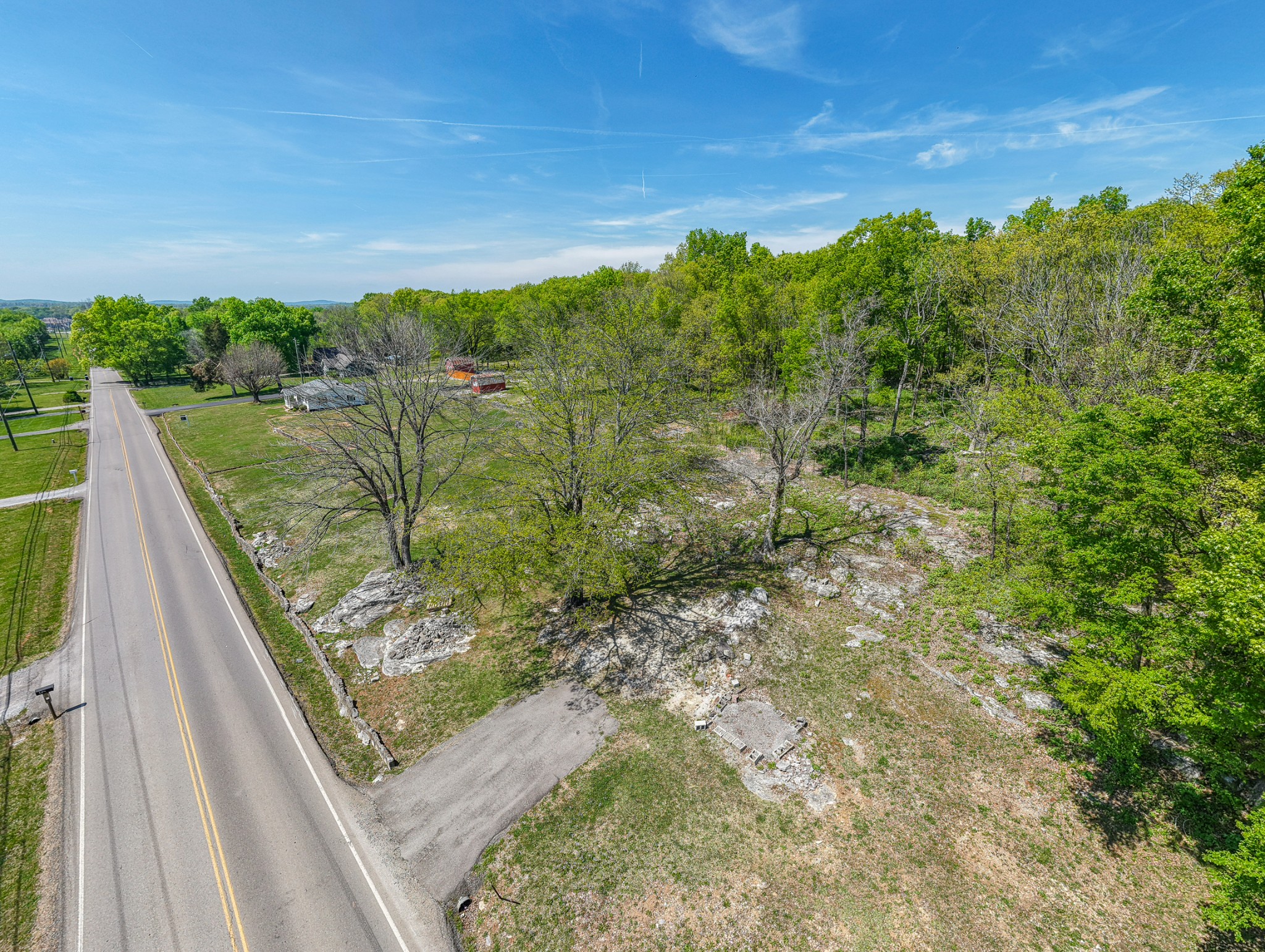 233 Rucker Road Murfreesboro, TN 37127 - Photo 42 of 43 a view of a garden from a balcony