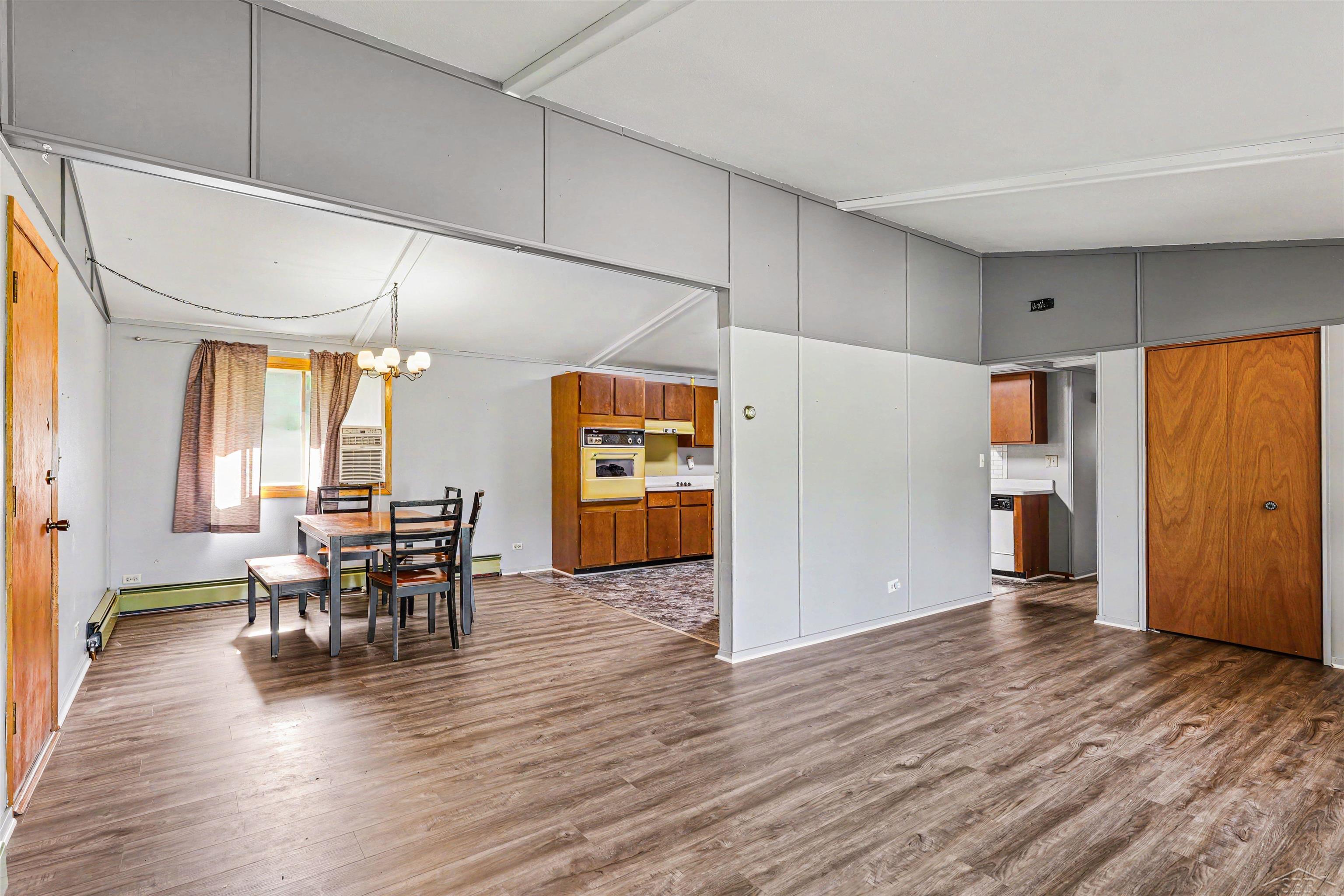12139 Ulmer Road Birch Run, MI 48415 - Photo 6 of 26