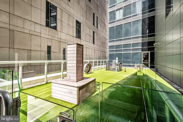 $650,000 | 1414 South Penn Square, Unit 10C, Philadelphia, PA 19102