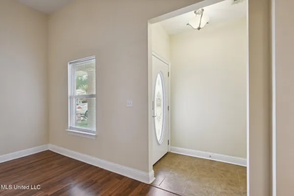 $1,295 | 6147 Firestone Street, Unit B 1, Ocean Springs, MS 39564
