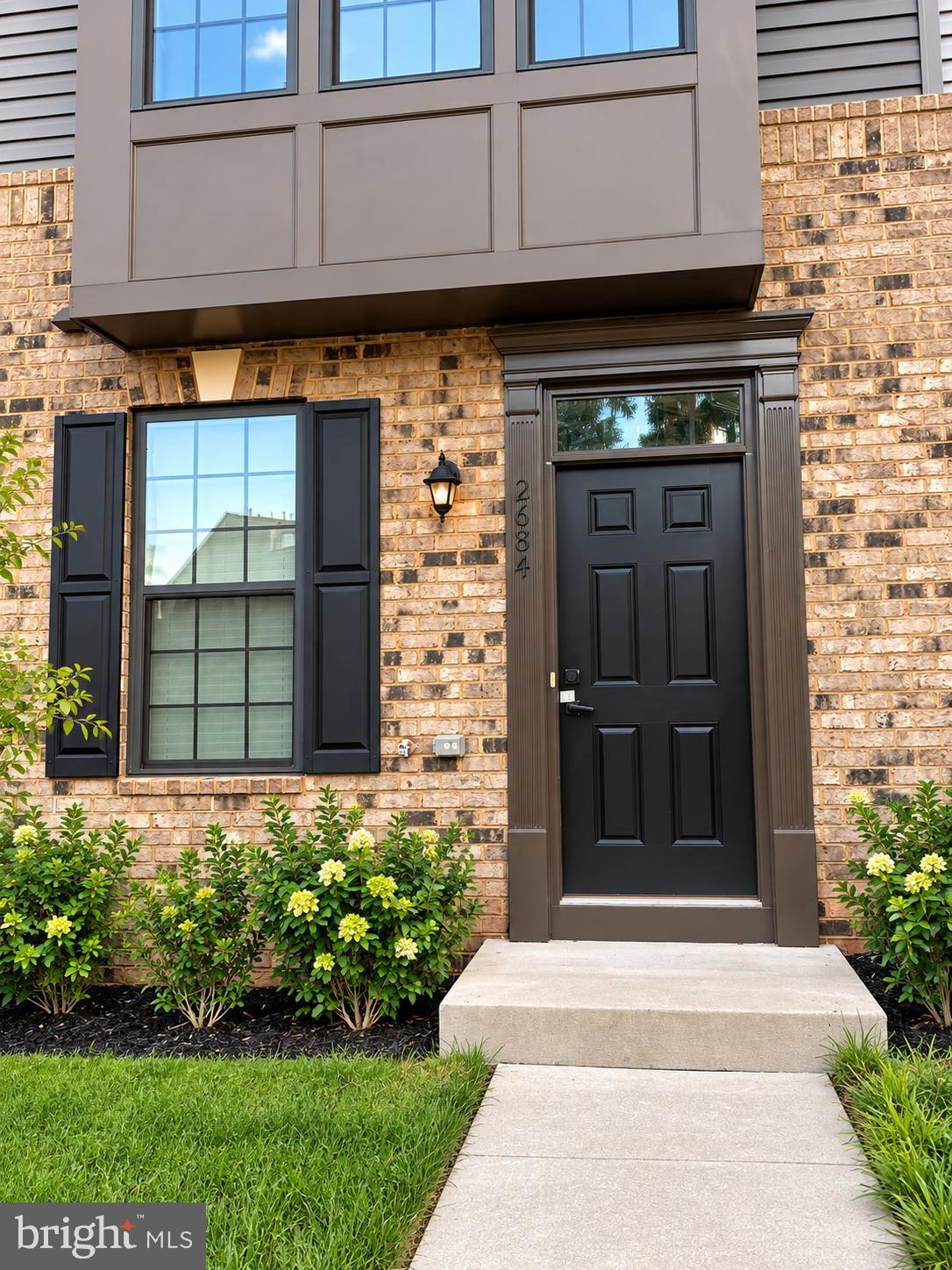 2684 Jetstream Road Herndon, VA 20171 - Photo 1 of 27 Gallery Image 1