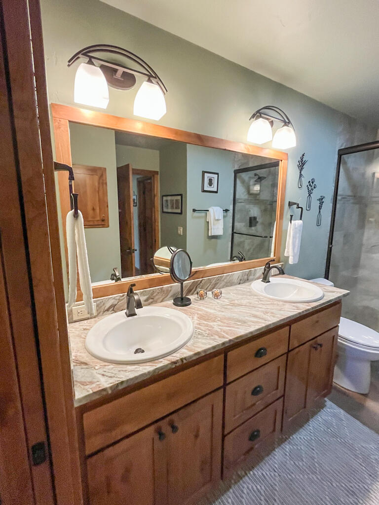 57232 Island Road, Unit 32 Sunriver, OR 97707 - Photo 18 of 26 Sunriver Meadow House 32-26
