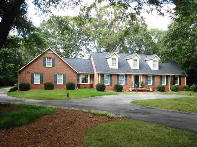 104 Carter Oaks Ridge, Unit PRESTIGIOUS NORTH ANDERSO Anderson, SC 29621 - Photo 1 of 17