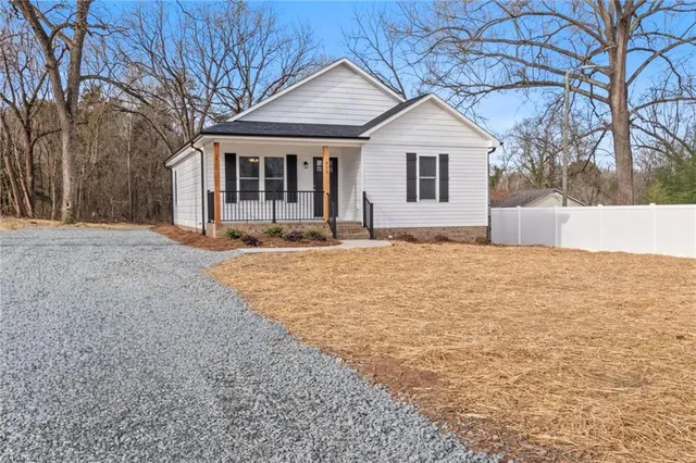 $254,900 | 619 Stokesburg Road, Walnut Cove, NC 27052