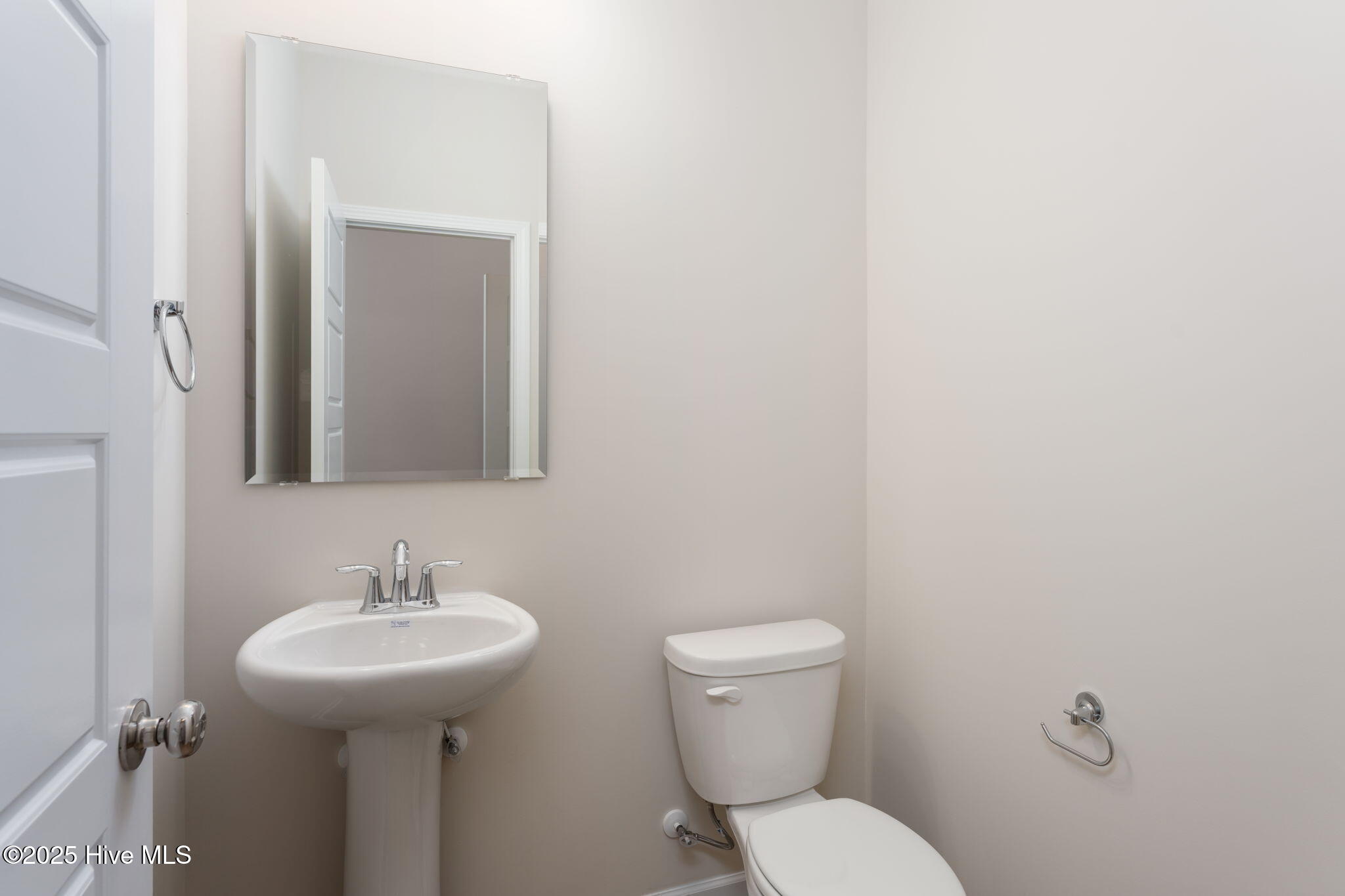 1029 Pine Ridge Castle Hayne, NC 28429 - Photo 21 of 24 Powder Bath