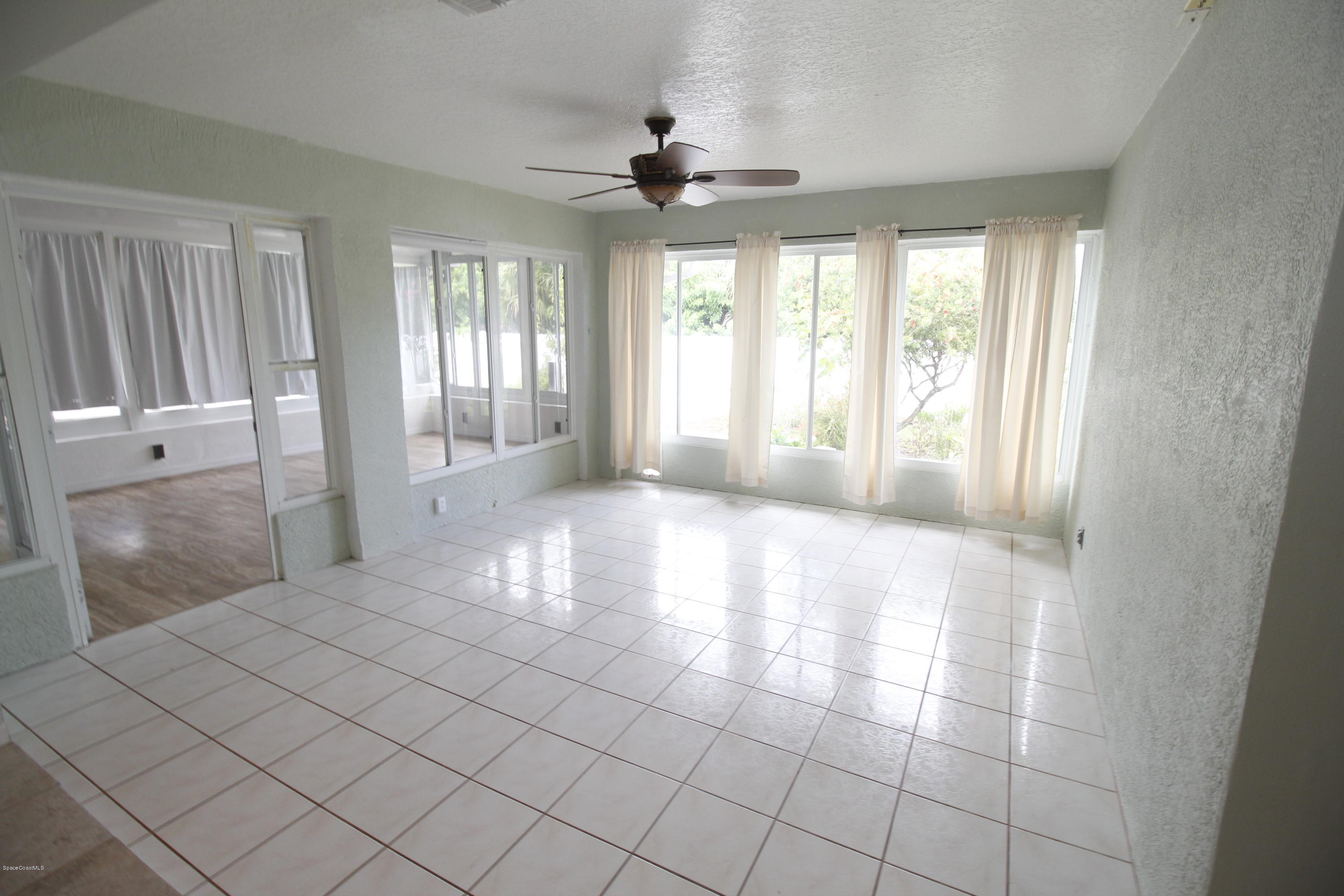 701 Raleigh Road Southeast Palm Bay, FL 32909 - Photo 3 of 39 _MG_4283