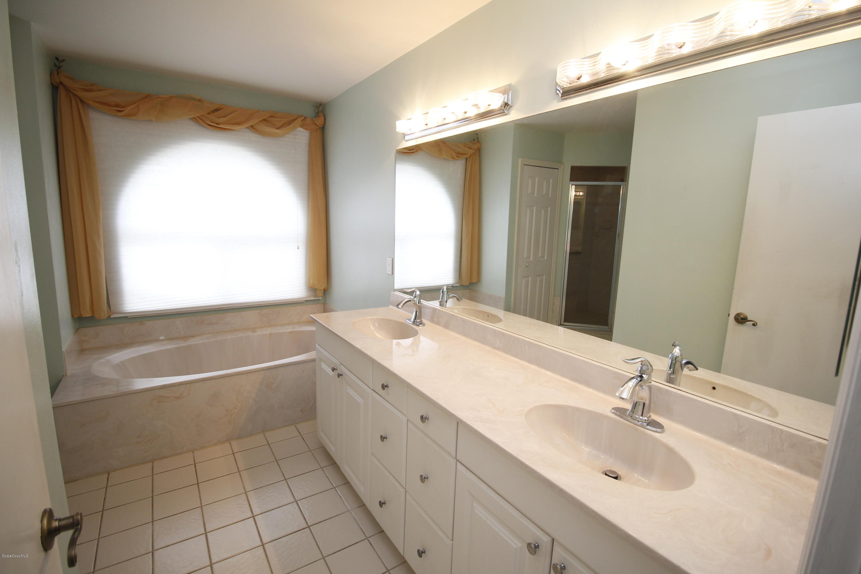 701 Raleigh Road Southeast Palm Bay, FL 32909 - Photo 4 of 39 _MG_4297