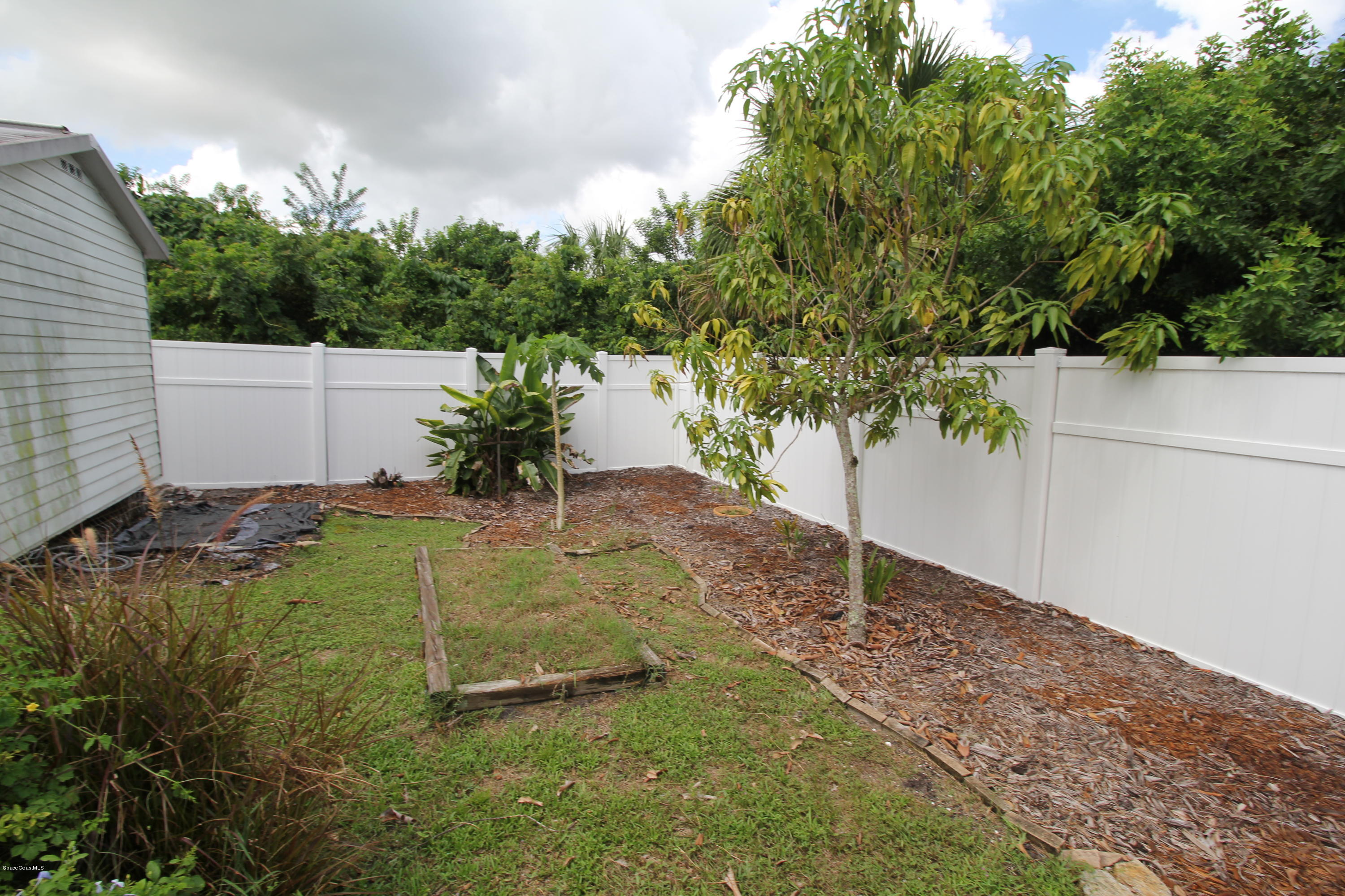 701 Raleigh Road Southeast Palm Bay, FL 32909 - Photo 34 of 39 IMG_4325