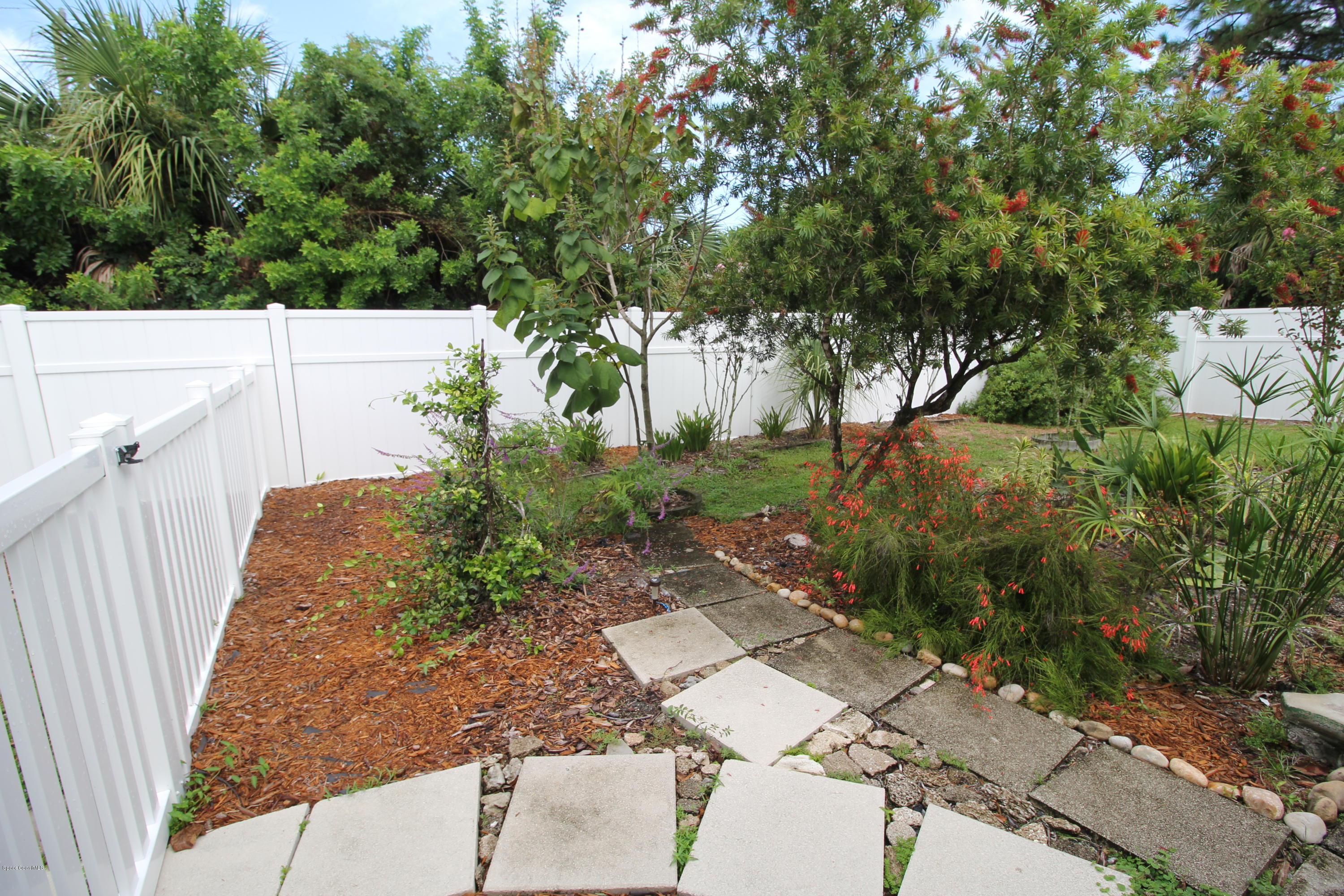 701 Raleigh Road Southeast Palm Bay, FL 32909 - Photo 35 of 39 IMG_4326