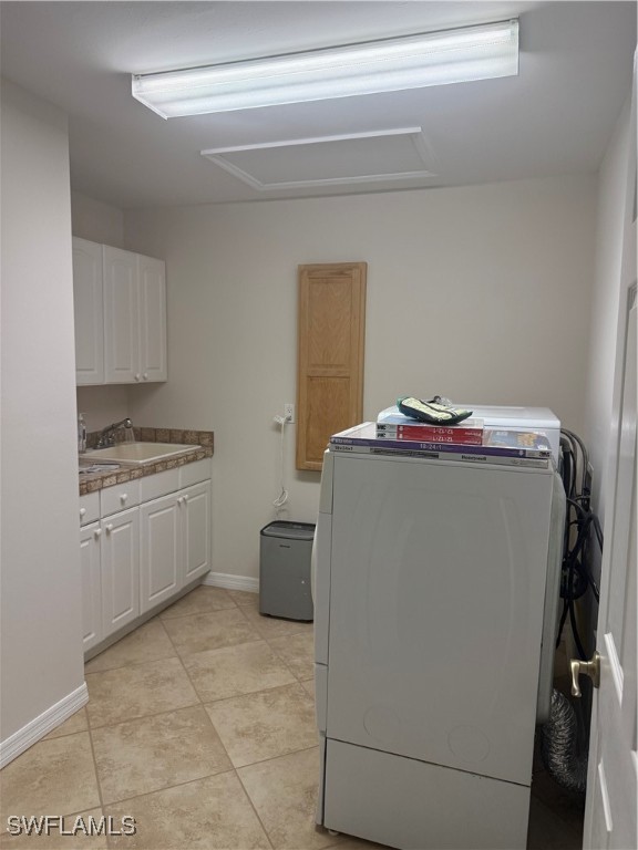 18249 Oak Road Fort Myers, FL 33967 - Photo 16 of 16 a utility room with washer and dryer