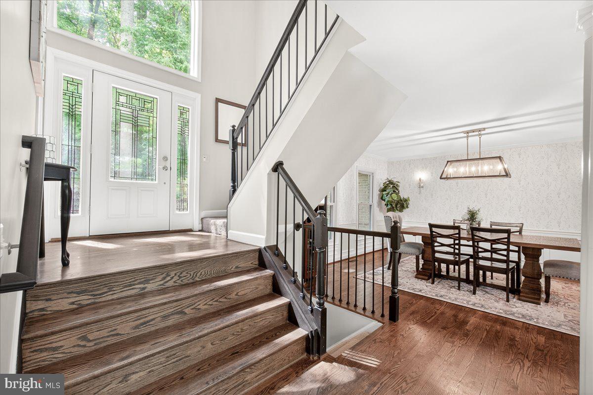 10490 Lakeridge Court New Market, MD 21774 - Photo 7 of 79 Gleaming hardwood floors on main