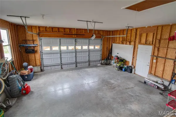 $325,000 | 26044 Highway 3, Godfrey, IL 62035