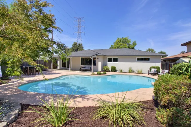 $1,115,000 | 2932 Kadema Drive, Sacramento, CA 95864