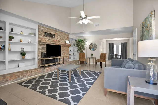 $1,595 | 4006 Blalock Road, Unit A, Houston, TX 77080