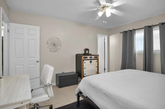 $1,595 | 4006 Blalock Road, Unit A, Houston, TX 77080