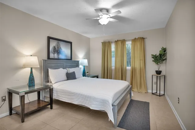 $1,595 | 4006 Blalock Road, Unit A, Houston, TX 77080