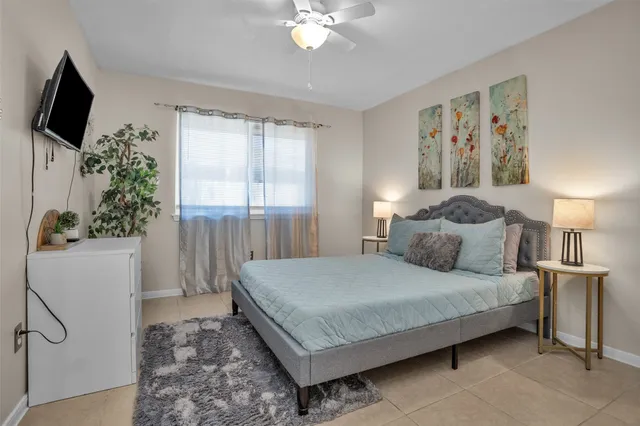 $1,595 | 4006 Blalock Road, Unit A, Houston, TX 77080