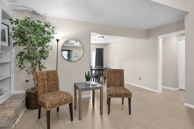 $1,595 | 4006 Blalock Road, Unit A, Houston, TX 77080