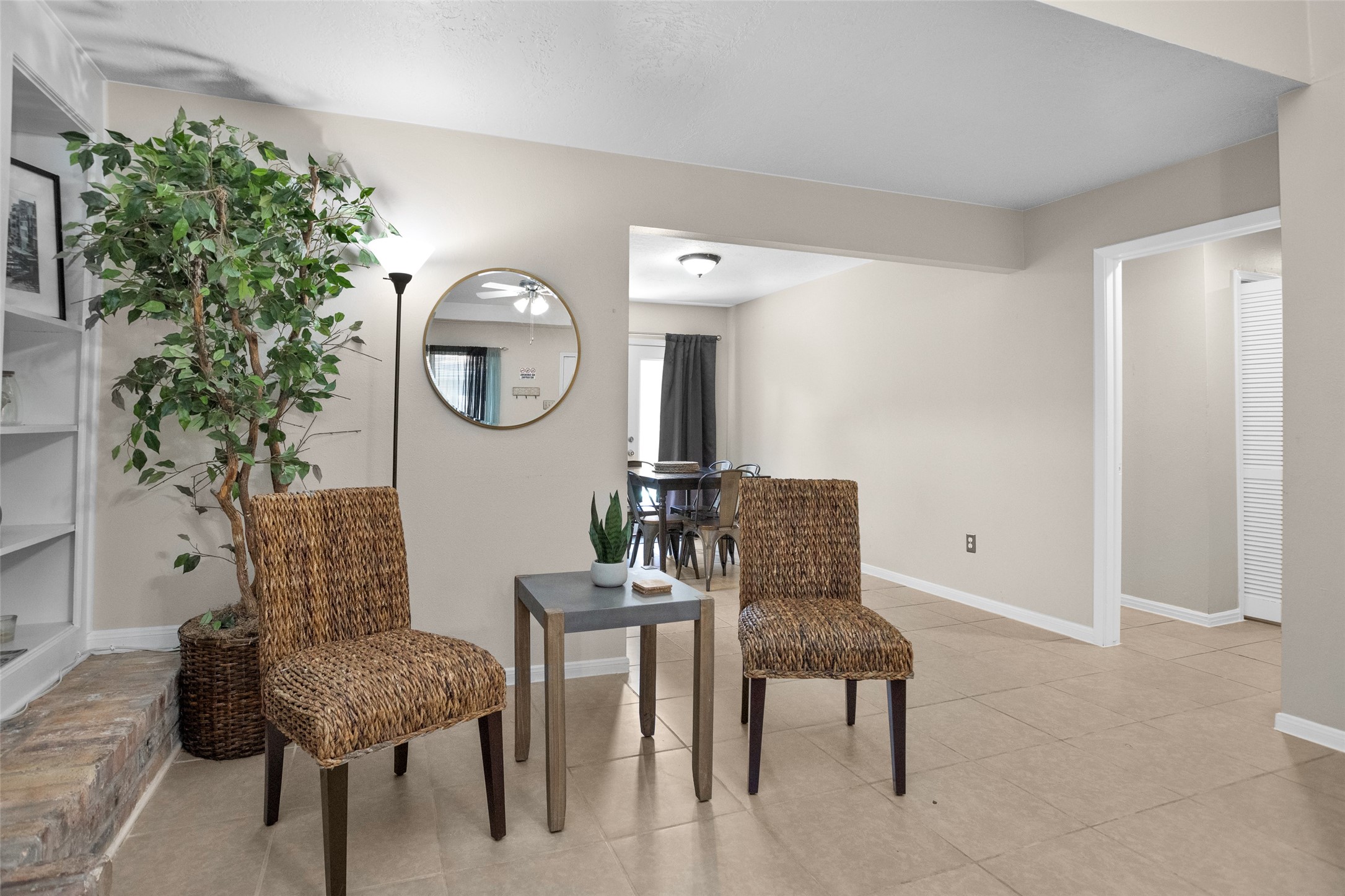 4006 Blalock Road, Unit A Houston, TX 77080 - Photo 3 of 29