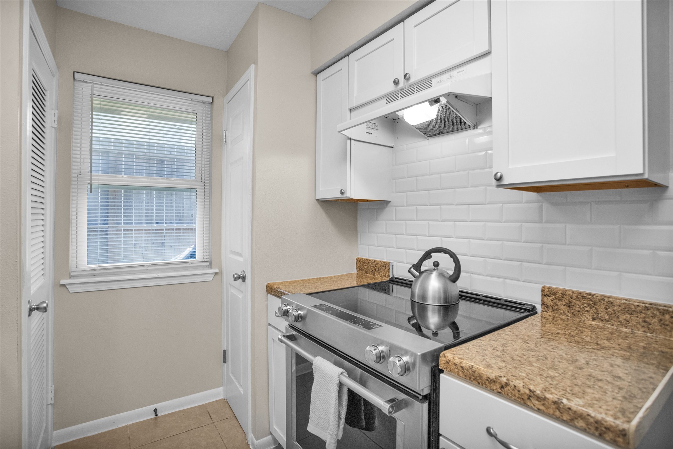 4006 Blalock Road, Unit A Houston, TX 77080 - Photo 7 of 29